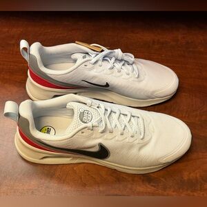 Nike Air max Nuaxis White Red Running Shoes FD4329 002 Men’s Sz 13